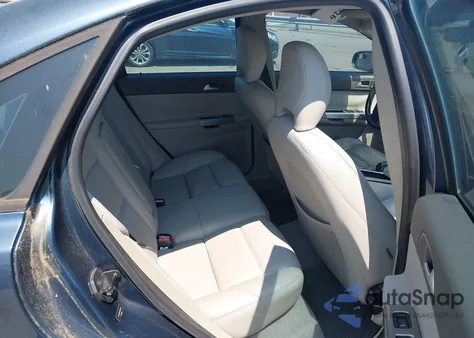 2009 Volvo S40 2.4I from USA, damaged, VIN YV1MS382092460984